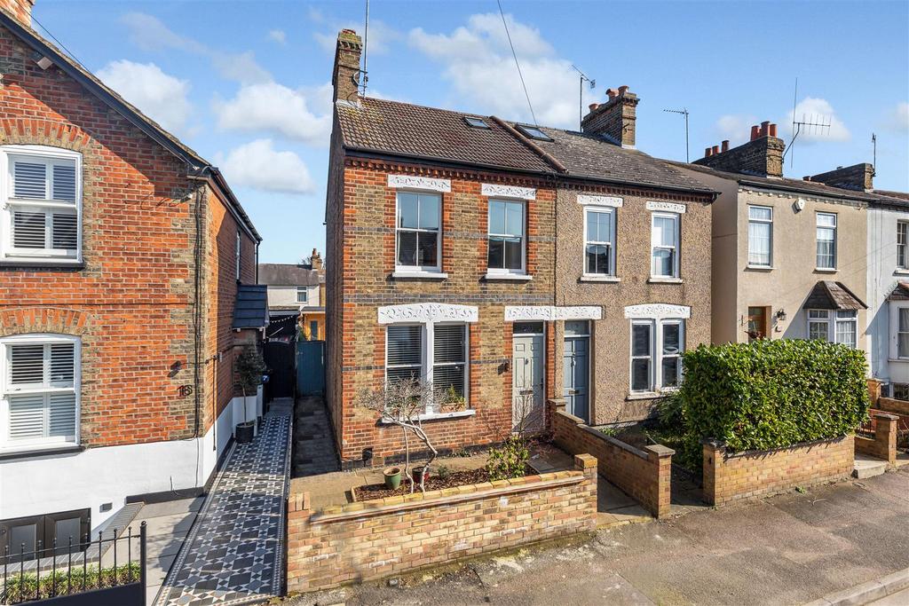Townshend Street, Hertford 3 bed semidetached house for sale £575,000