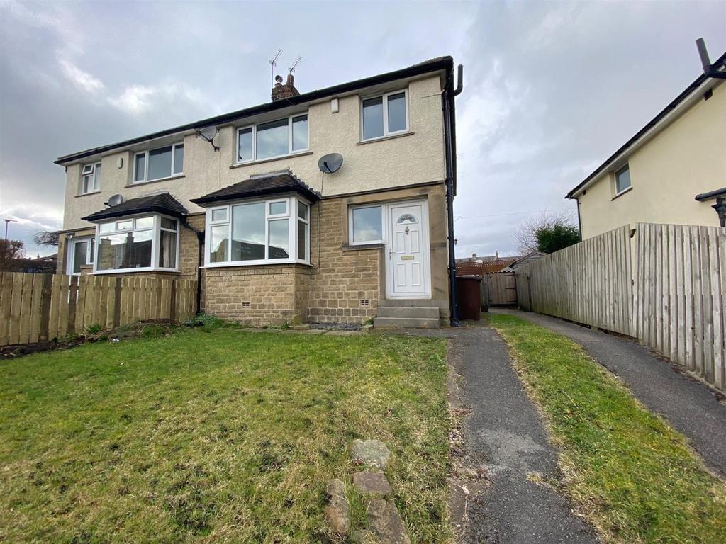 Meltham Road, Honley, Holmfirth 3 bed terraced house £850 pcm (£196 pw)