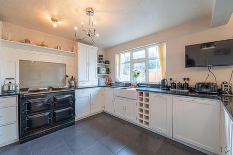 4 bedroom detached house for sale, Main Road, Worleston, Nantwich