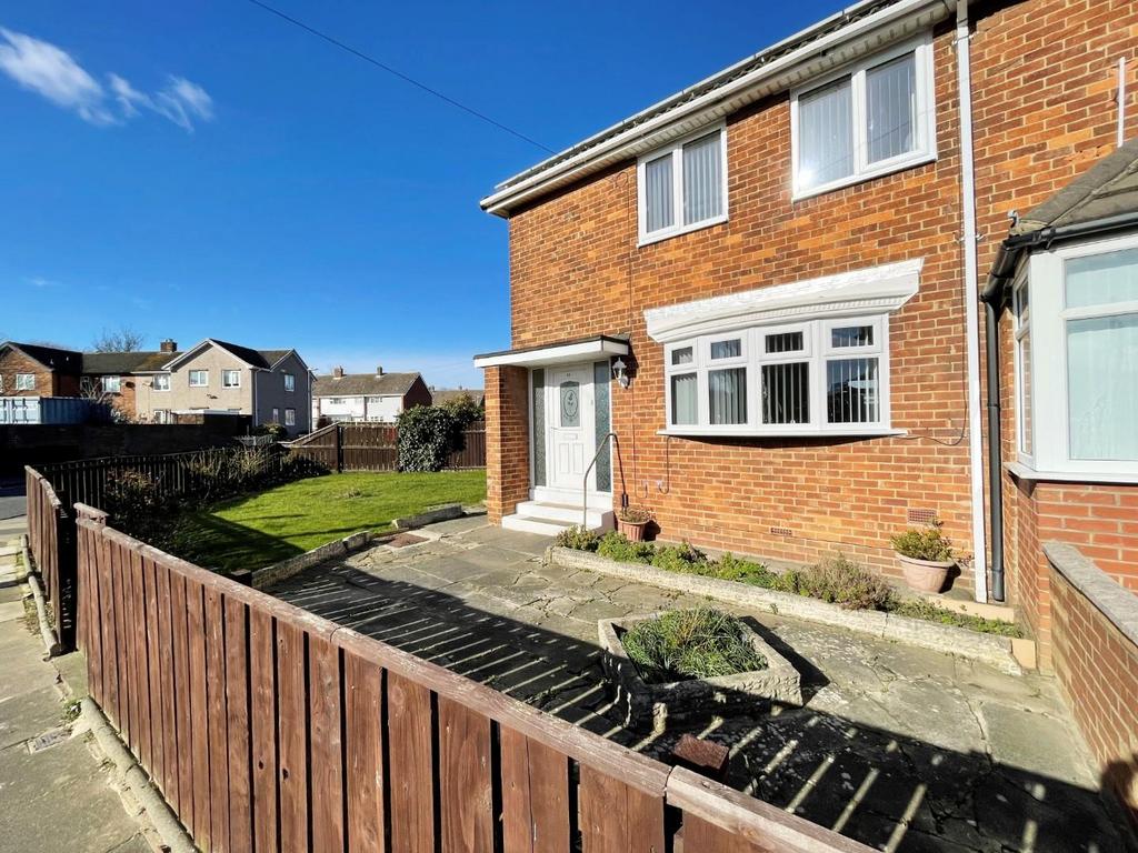Fulthorpe Avenue, King Oswy, Hartlepool 2 bed end of terrace house £