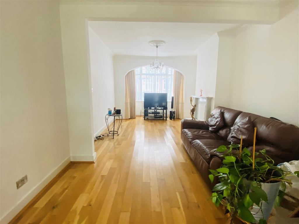 Howberry Road, Thornton Heath 3 bed terraced house £500,000