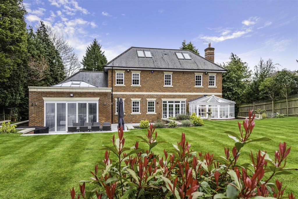 SURREY LODGE- (10).jpg