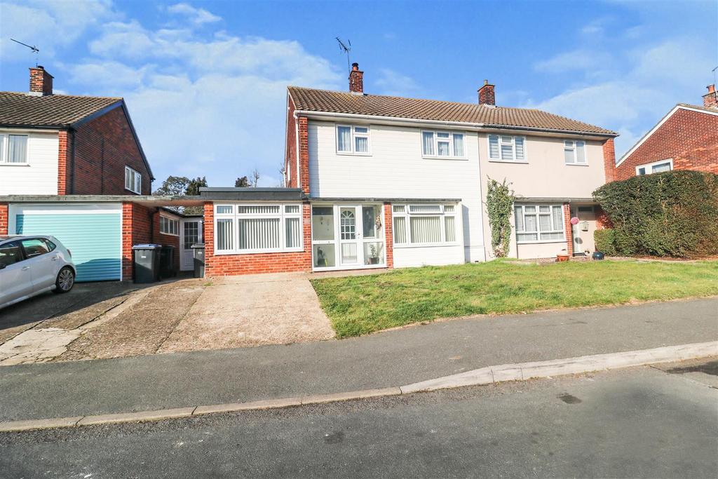 Fullers Mead, Harlow 4 bed semidetached house for sale £525,000