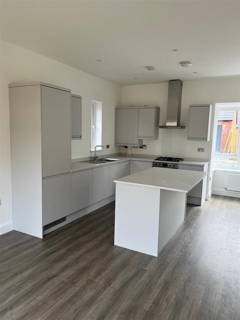 Collingham Kitchen - Plot 23 (2).jpg