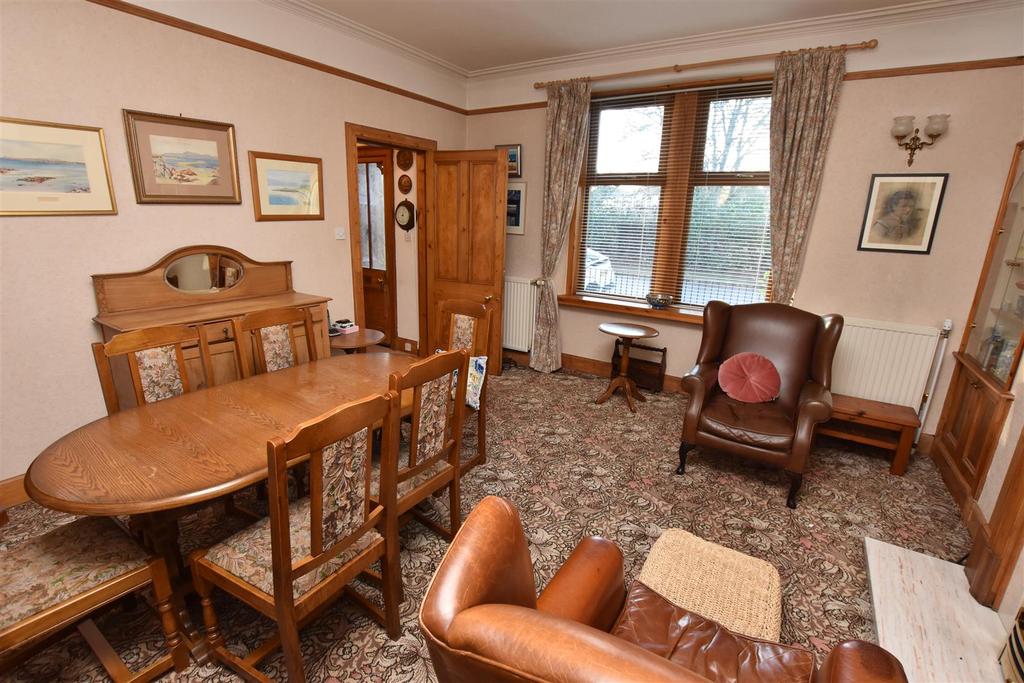 Dining room.jpg
