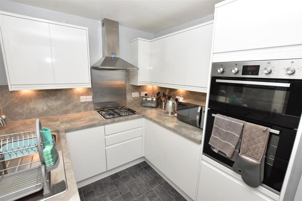 Kitchen.jpg