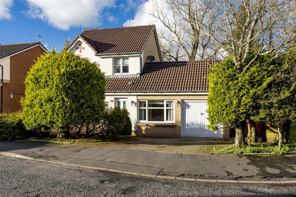 Burn Bridge Drive, Strathaven 3 bed detached house for sale £199,000
