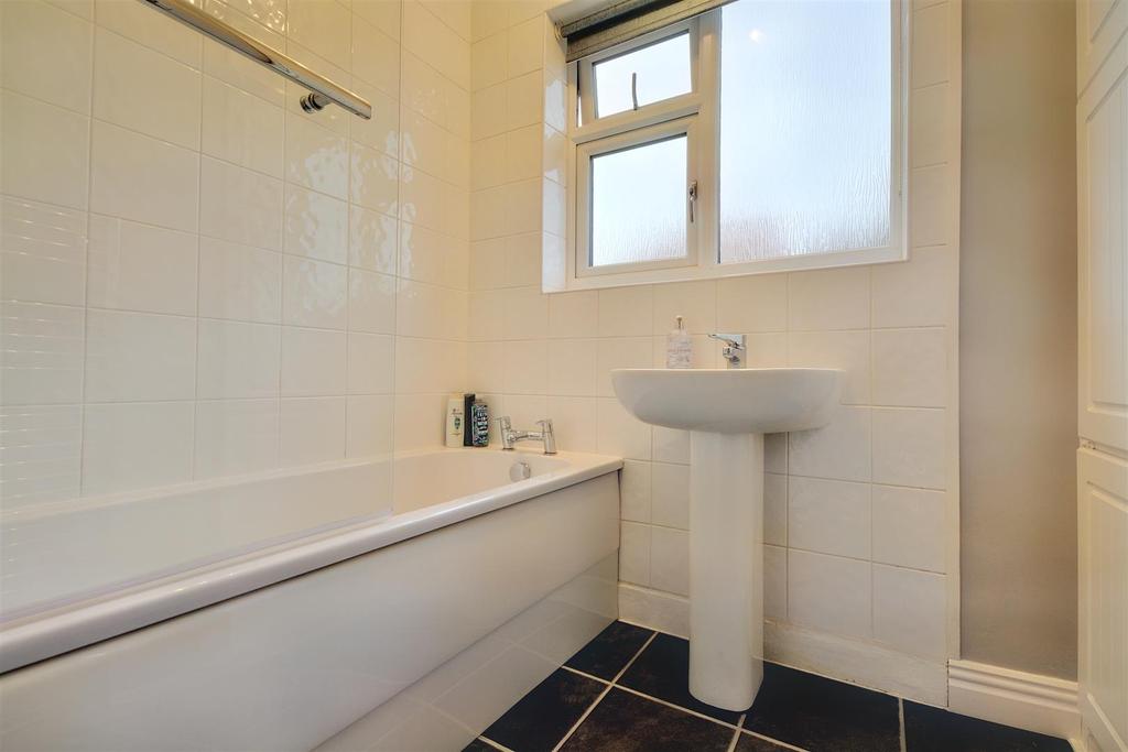 Bathroom.jpeg