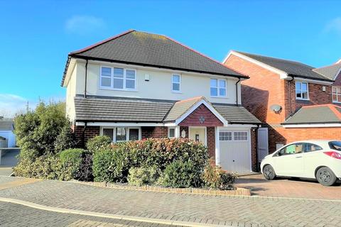 3 bedroom detached house for sale, Dalar Aur, Llandudno Junction