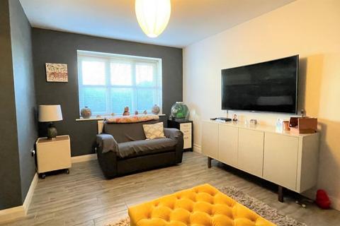 31 Dalar Aur, Llandudno Junction, LL31 9FH