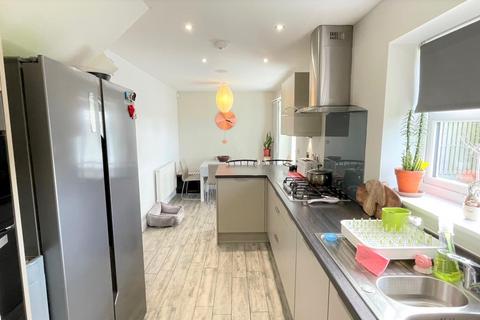 31 Dalar Aur, Llandudno Junction, LL31 9FH