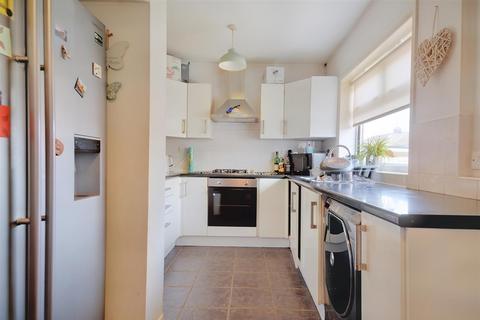 52 Derbyshire Drive, Ilkeston, DE7 4LG