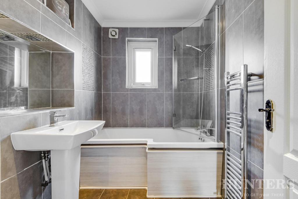 5 Sherboro Rd, London N15 6 DR, UK-9.jpg