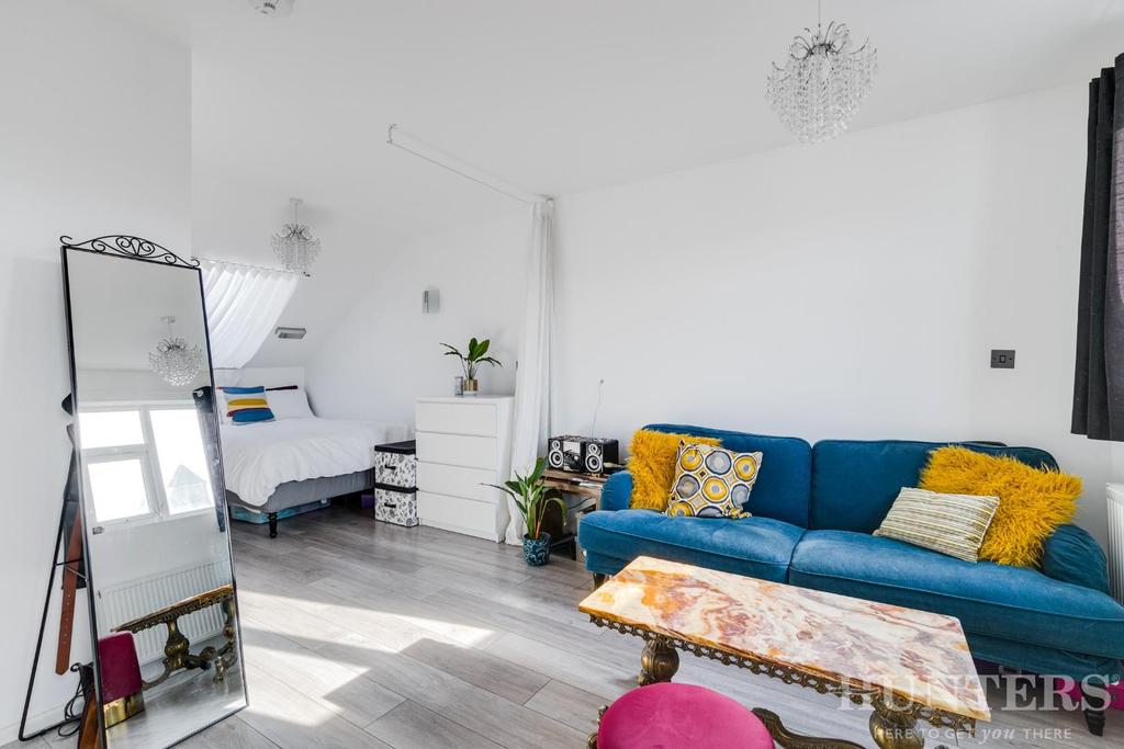 5 Sherboro Rd, London N15 6 DR, UK-3.jpg