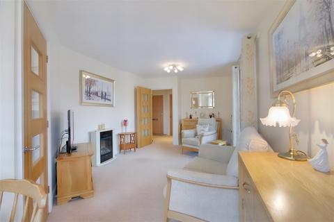 1 bedroom apartment for sale - Elm Tree Court, High Street, Huntingdon