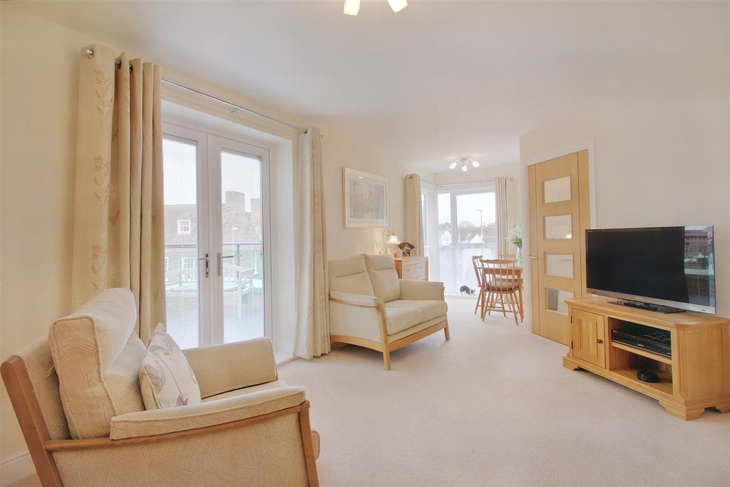 8538197-interior06.JPG