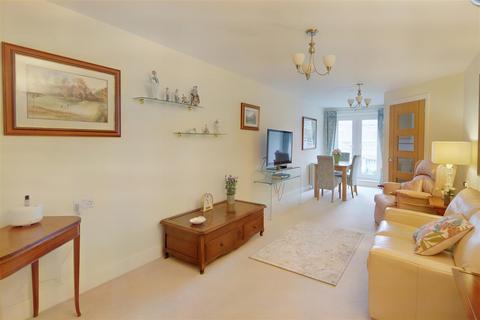 1 bedroom apartment for sale, Goodes Court, Baldock Road, Royston