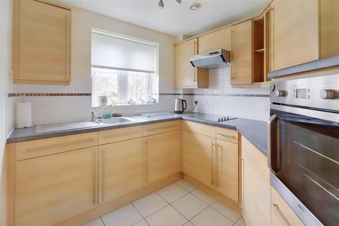 1 bedroom apartment for sale, Goodes Court, Baldock Road, Royston