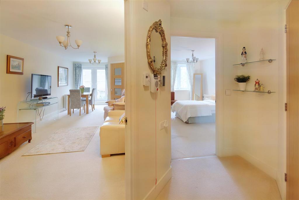 8540501-interior04.JPG