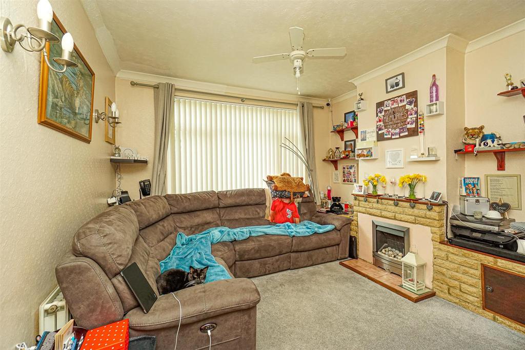 Oakfield Road, Hastings 2 bed terraced house £270,000
