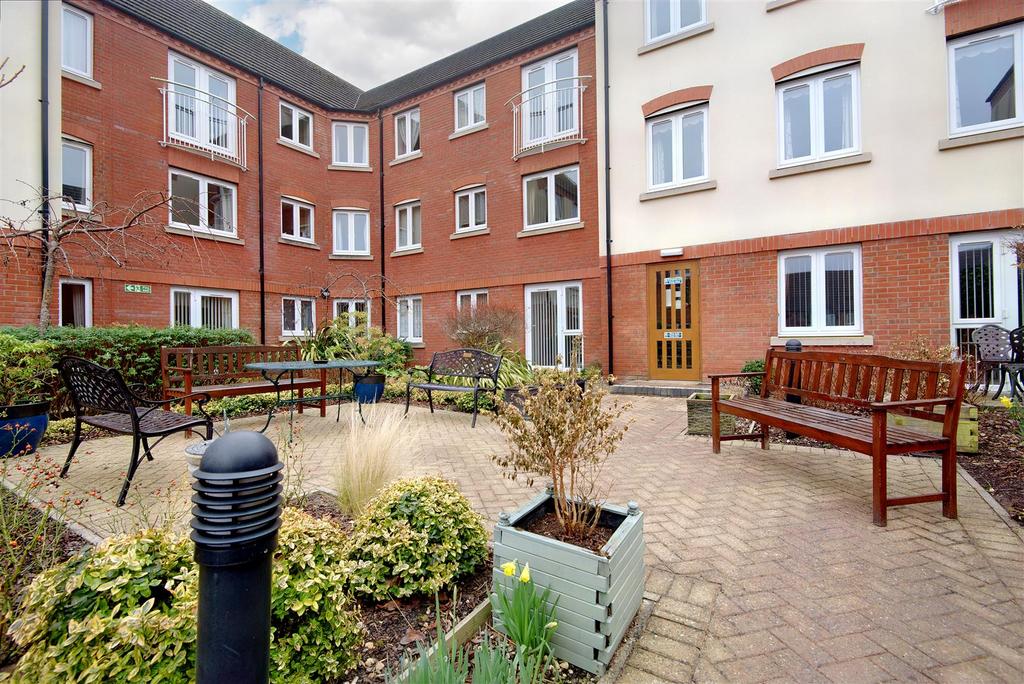 Butter Cross Court
