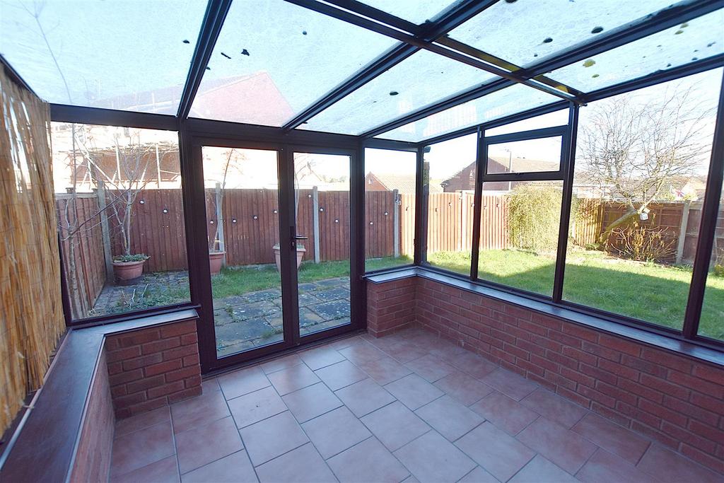 25 Hemsby Close - Conservatory.JPG