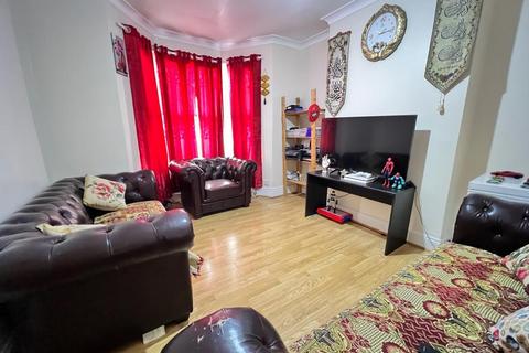 3 bedroom house for sale, Stanley Road, Ilford