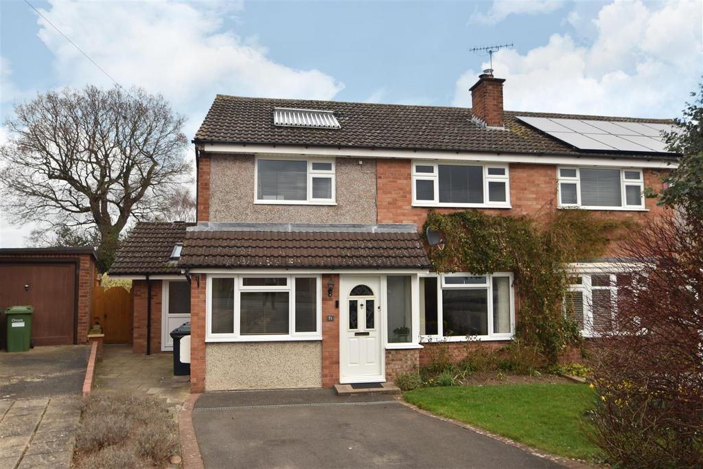 71 Highfields, Shrewsbury, SY2 5PH 3 bed semidetached house £375,000