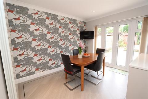 3 Gainsborough Place, Hutton, Brentwood, CM13 2RF