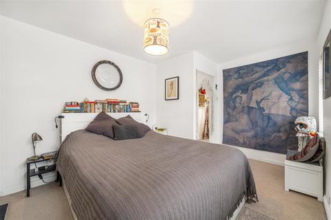 15 Biggin Way, London, SE19 3XE