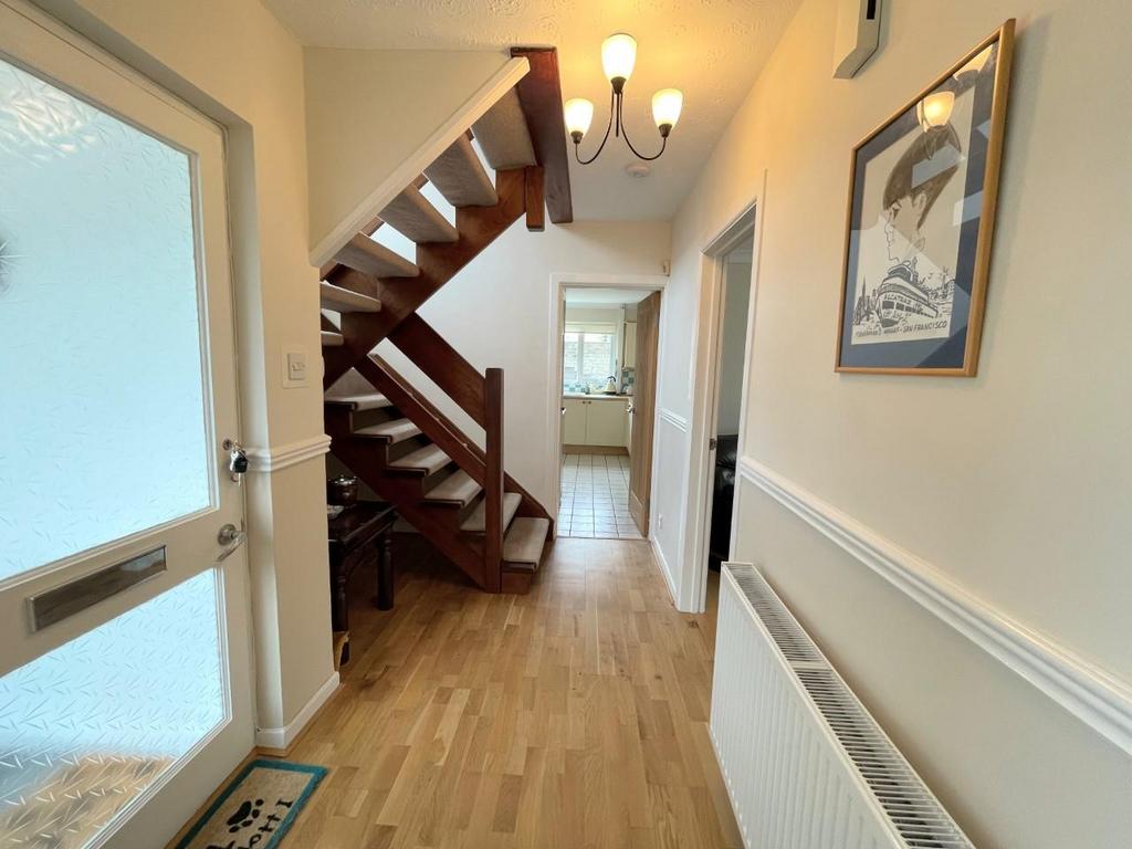 The Hollins, Neath 4 bed detached house £300,000