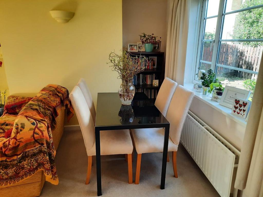 Dining area.jpg