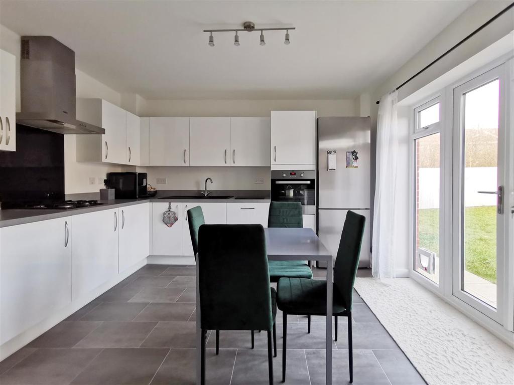 Archer Drive, Mickleover, Derby 3 bed semidetached house for sale £