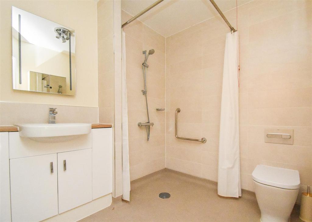 6 Thorneycroft   Shower Room.jpg