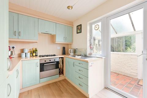 76 Lindsay Road, Worcester Park, KT4 8LE