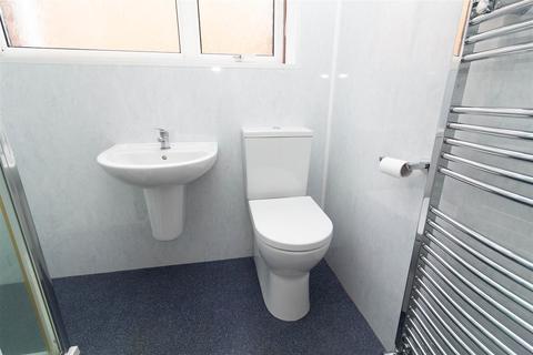 2 bedroom detached house for sale - St. Georges Court, Gateshead