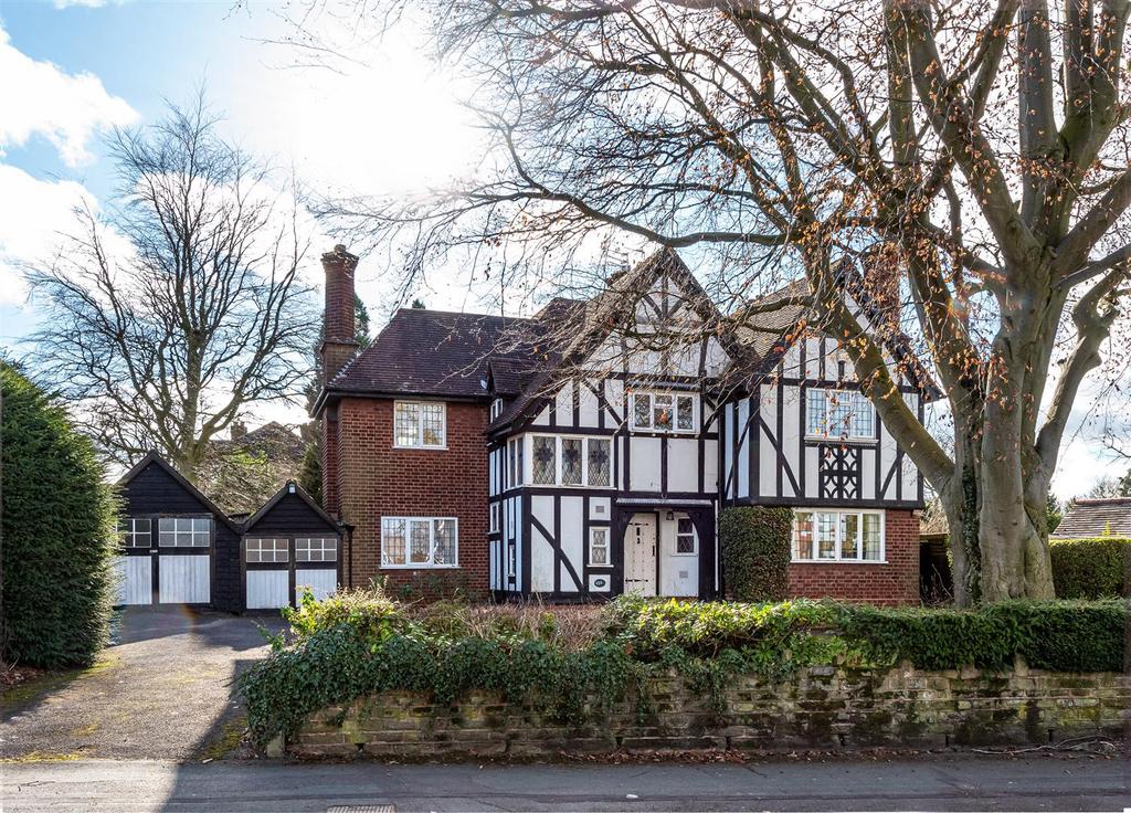 Tintagel, 119 Broad Lane, Finchfield 4 bed detached house £599,950