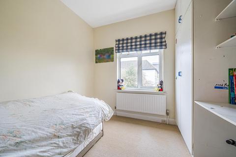 54 West Hill Way, London, N20 8QS