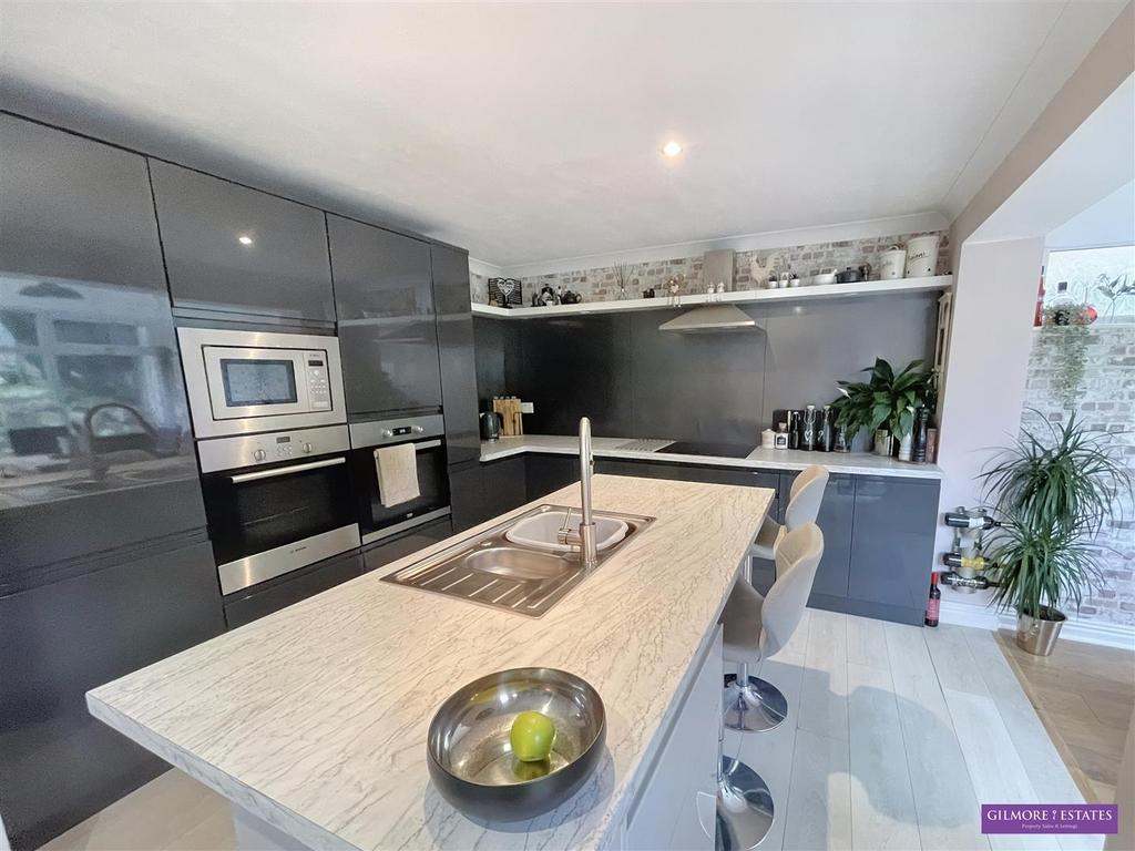 Welton Close, Stocksfield 3 bed semidetached house for sale £220,000