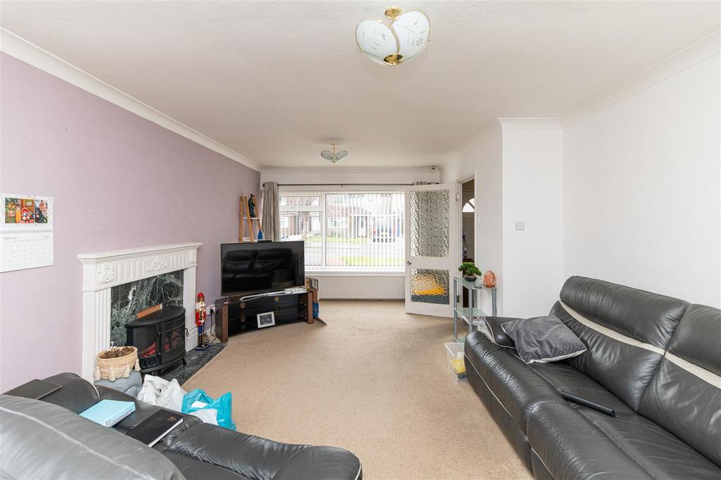Albatross Way, Blyth, Northumberland 2 bed semidetached bungalow £