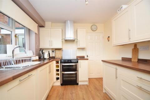3 bedroom detached house for sale, The Oval, Bicton, Shrewsbury