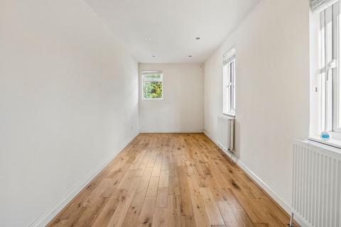 205 Homerton High Street, London, E9 6BB
