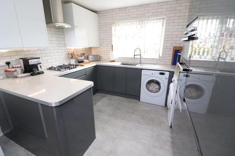 6 Birkdale, Yate, Bristol, BS37 4EX