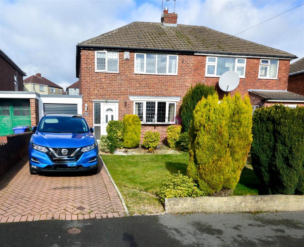 Durlstone Drive, Sheffield, S12 3 bed semidetached house £210,000