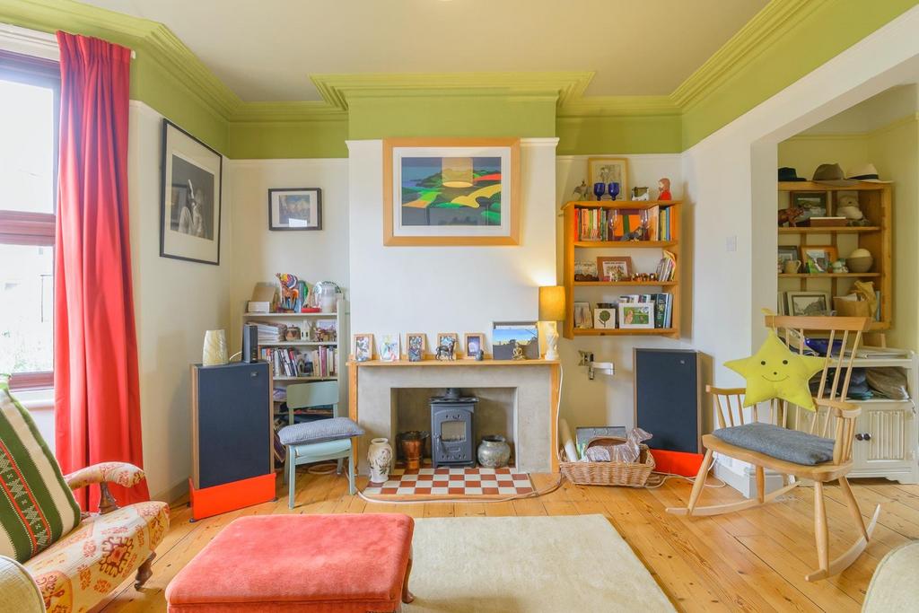 TEERTSNIAMLAB92 - Living Room A.jpg