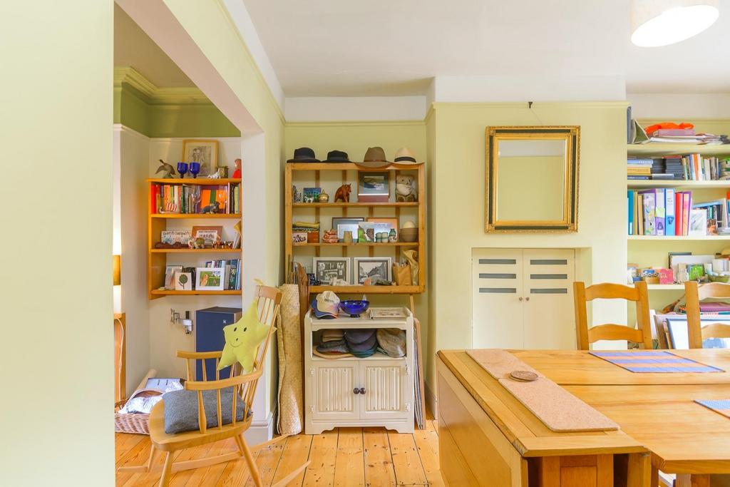 TEERTSNIAMLAB92 - Dining Room A.jpg