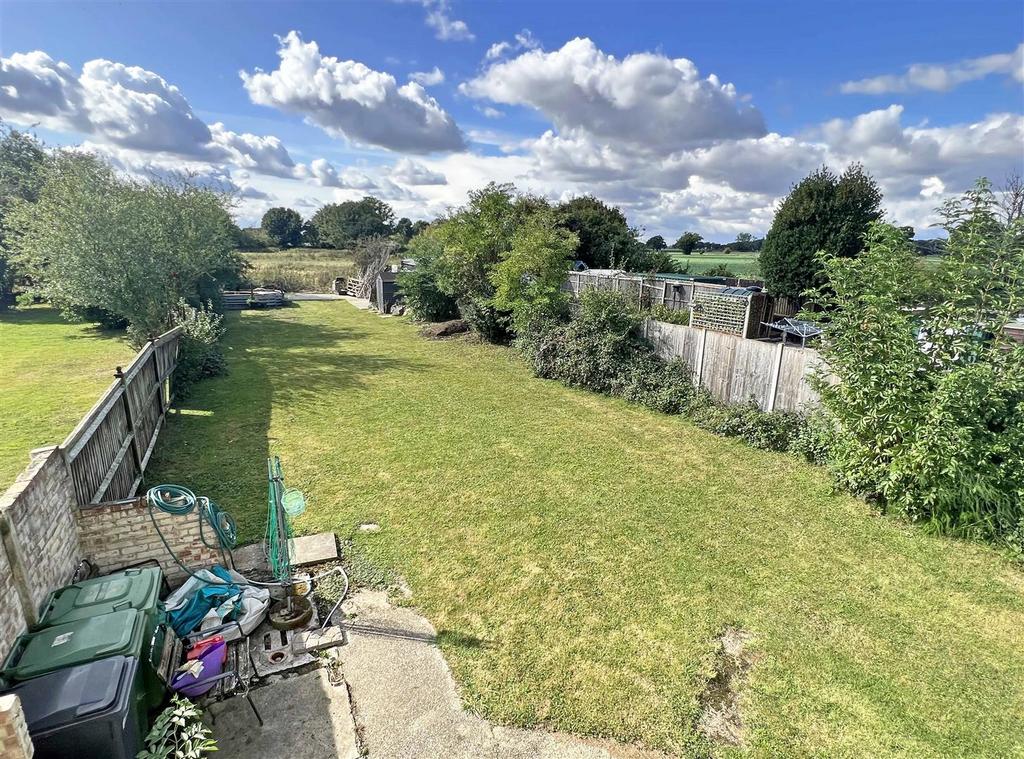 Blake End, Rayne, Braintree 2 bed semidetached house for sale £400,000