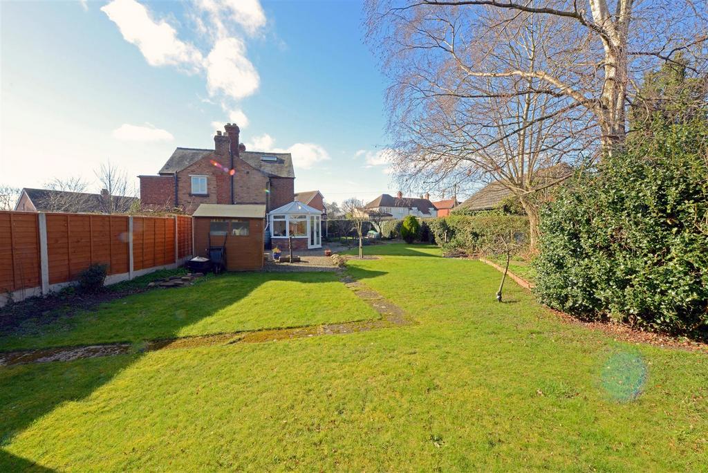 Lansdowne Road, Bayston Hill, Shrewsbury 3 bed semidetached house £