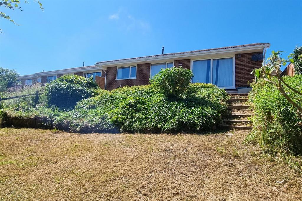 Rookery Way, Seaford 3 bed detached bungalow £350,000