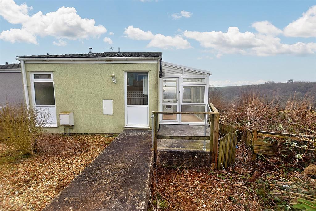 Llanteg Park, Llanteg, Narberth 2 bed end of terrace house for sale £